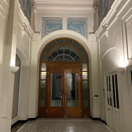 Ombrage 44m2 Riviera Palace Belle-epoque, Restomod Et Literie Prestige